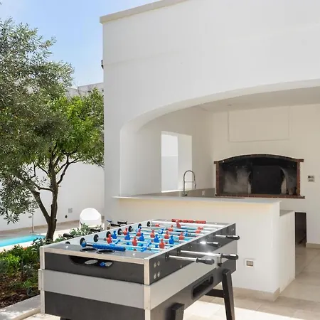 Charming In With Private Pool